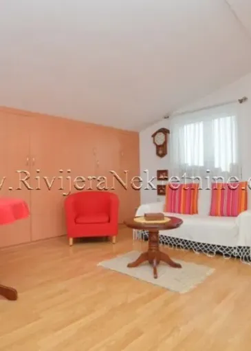 Apartment for sale in Igalo