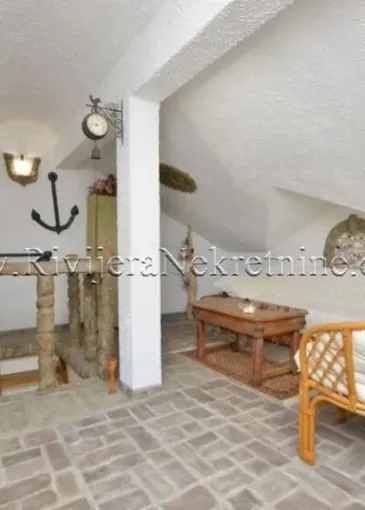 Apartment for sale in Đenovići