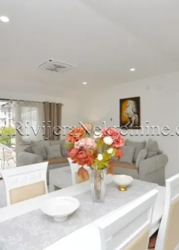 Daire satılık Igalo'de 