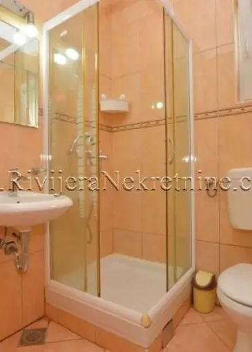 Apartment for sale in Igalo