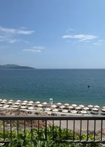 Apartment for sale in Radovići