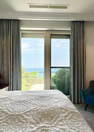 Apartment for sale in Radovići