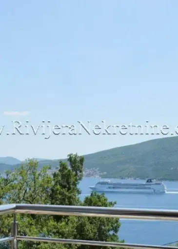 Apartment for sale in Đenovići