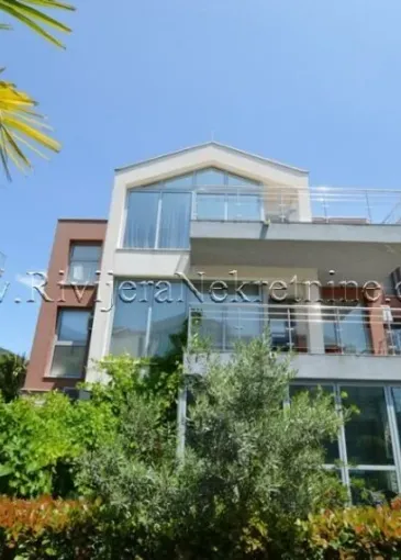 Apartment for sale in Đenovići