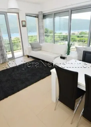 Apartment for sale in Đenovići