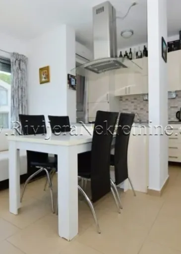 Apartment for sale in Đenovići