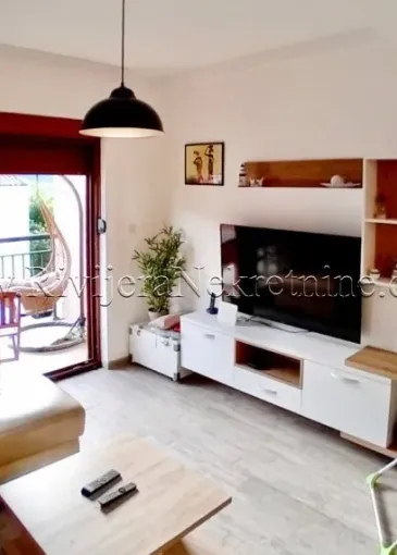 Apartment for sale in Dobrota