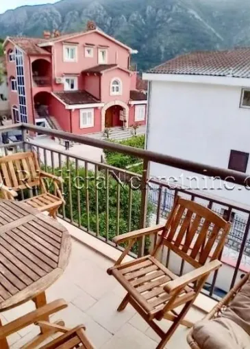 Apartment for sale in Dobrota