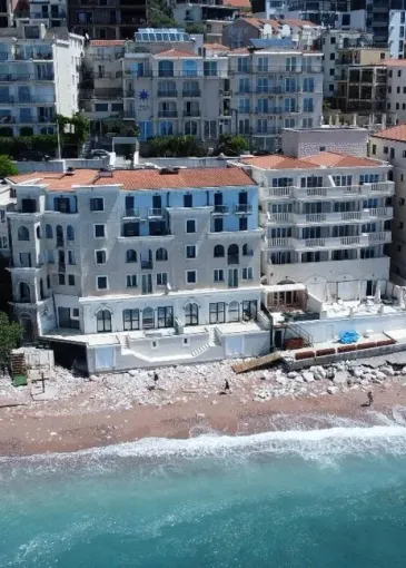 Apartment for sale in Sveti Stefan