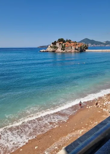 Apartment for sale in Sveti Stefan
