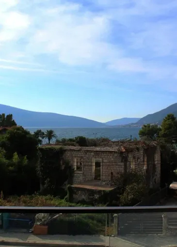 Apartment for sale in Donja Lastva