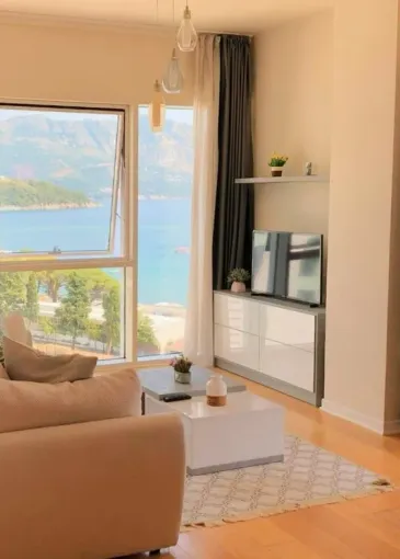 Стан на продају у Будва