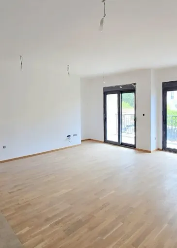 Appartamento in vendita a Budua