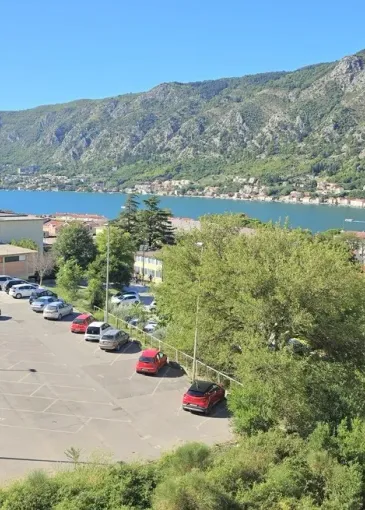 Apartment for sale in Dobrota