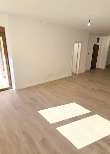 Apartment for sale in Dobrota