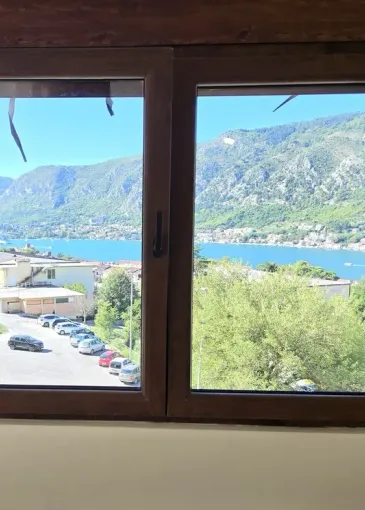 Apartment for sale in Dobrota