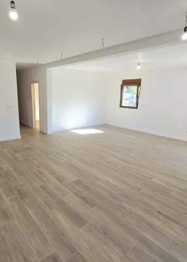 Apartment for sale in Dobrota