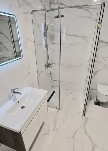 Apartment for sale in Dobrota