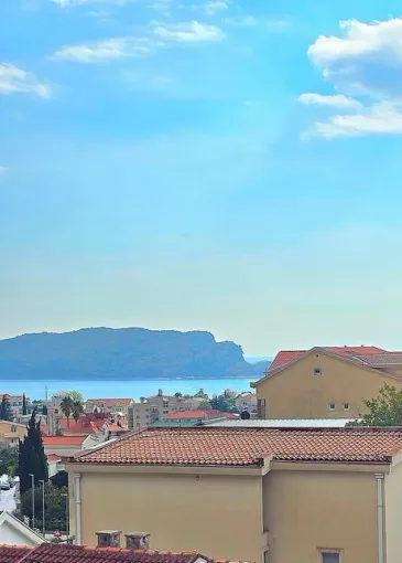 Apartment for sale in Budva