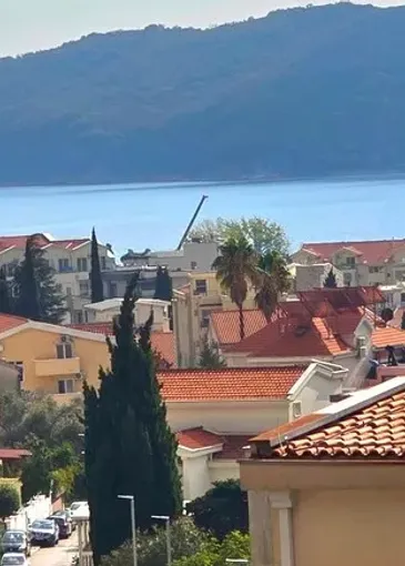 Apartment for sale in Budva