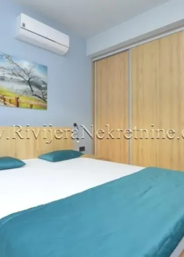 Apartment for sale in Igalo