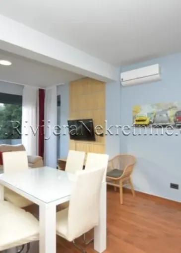 Apartment for sale in Igalo