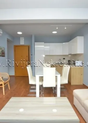 Apartment for sale in Igalo