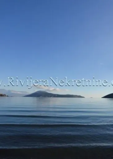 Apartment for sale in Igalo