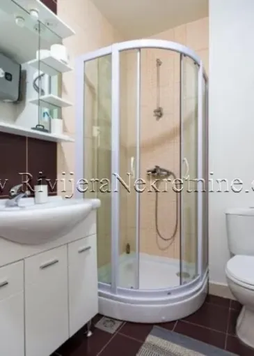 Apartment for sale in Risan