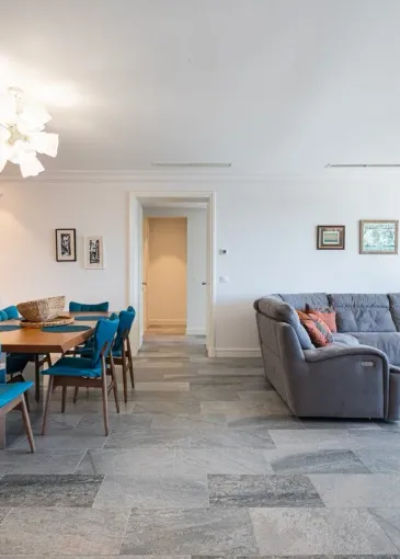 Apartment for sale in Radovići