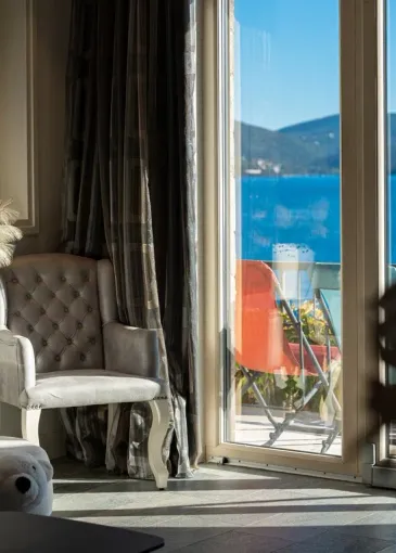 Apartment for sale in Radovići