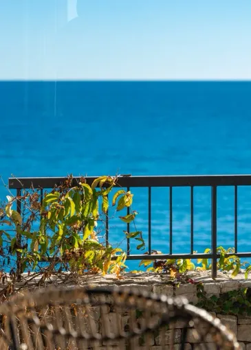 Apartment for sale in Radovići