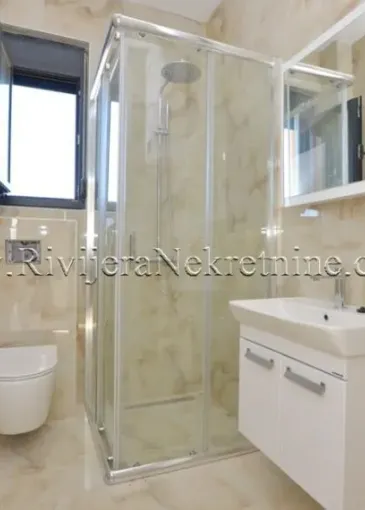 Apartment for sale in Kumbor