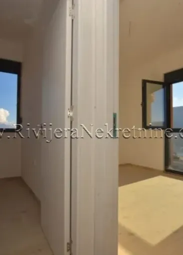 Apartment for sale in Kumbor