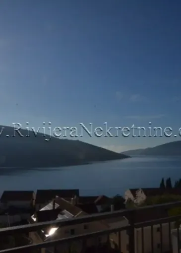 Apartment for sale in Kumbor