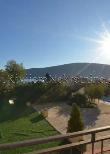 Apartment for sale in Baošići