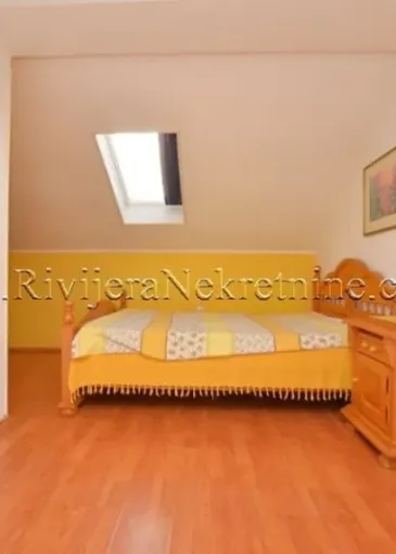 Apartment for sale in Kumbor