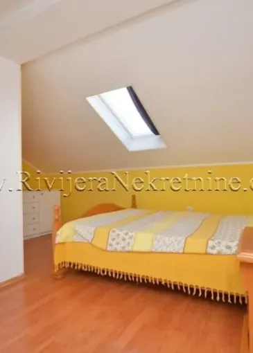 Apartment for sale in Kumbor