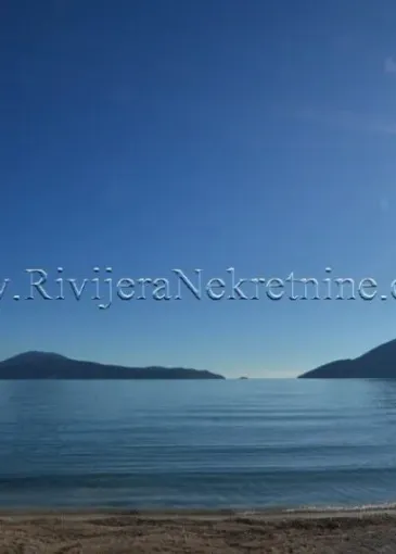 Apartment for sale in Igalo