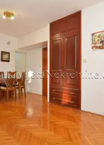 Apartment for sale in Igalo