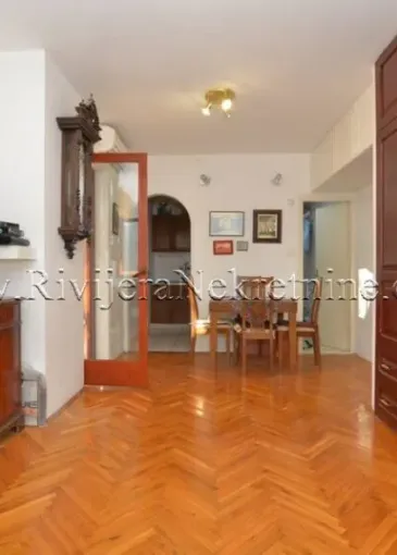 Apartment for sale in Igalo