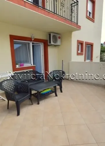 Apartment for sale in Đenovići