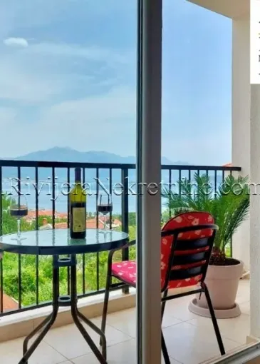 Apartment for sale in Đenovići