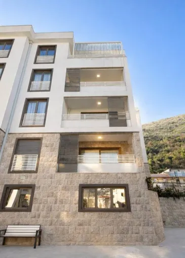 Apartment for sale in Njivice