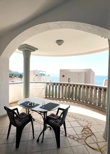 Apartment for sale in Pržno