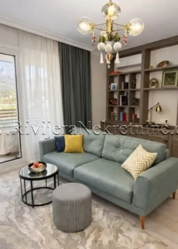 Apartment for sale in Igalo