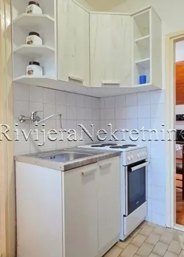 Стан на продају у Баошићи