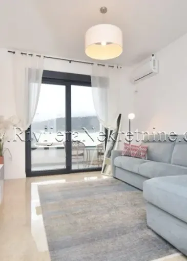 Apartment for sale in Igalo