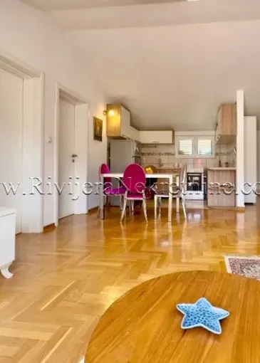 Appartement à vendre à Dobrota