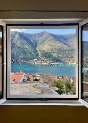 Appartement à vendre à Dobrota